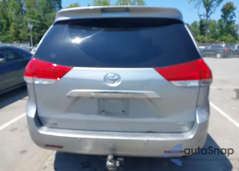 2014 Toyota Sienna Limited 7 Passenger from USA, damaged, VIN 5TDDK3DC2ES093805